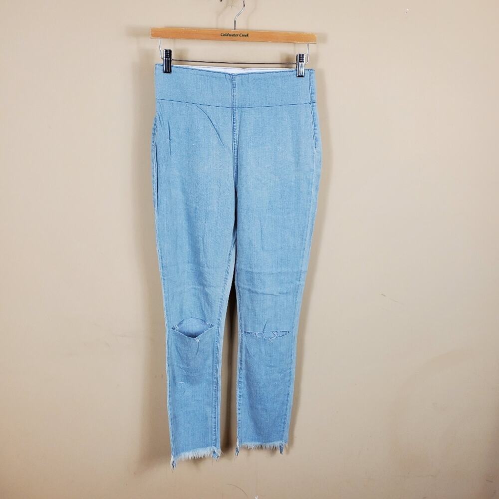 Show Me Your Mumu Distressed Soho Skinnies Size M in Light Wash